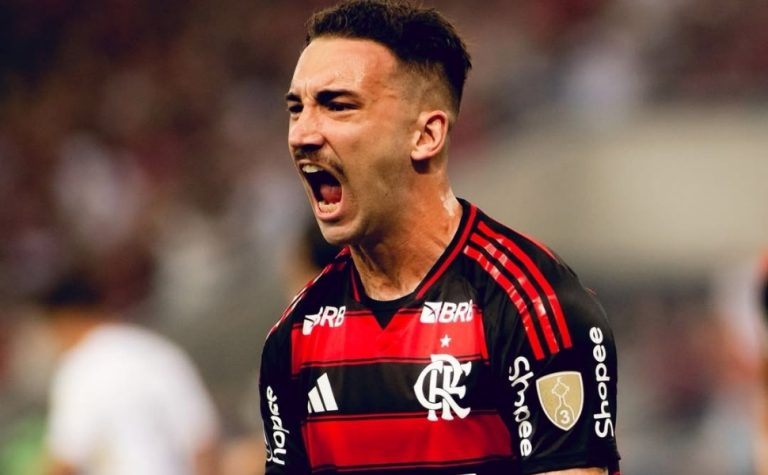 Flamengo vence a LDU no Maracanã e encaminha vaga nas oitavas da Libertadores