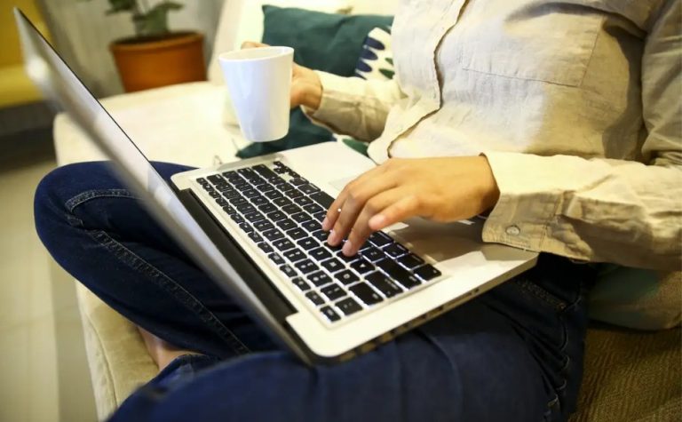 Golpes no Dia das Mães: veja como se proteger nas compras online