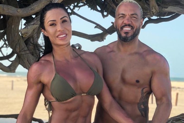 Gracyanne Barbosa diz que quer voltar com Belo