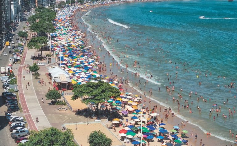 Guarapari estuda regras para ônibus de turismo que chegam a cidade