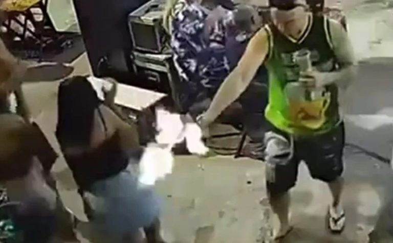 Homem morre atingido por tiros à queima roupa durante show de pagode no RJ