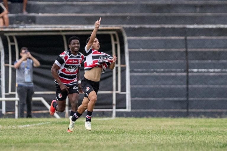 Invicto, Santa vence Central por 2×1 em Caruaru e dispara na liderança do Grupo C