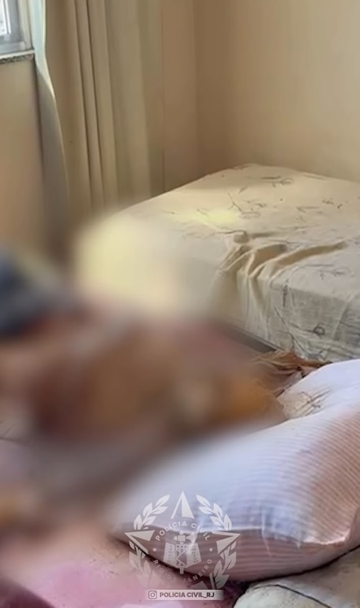 Irmãos que mantinham esqueleto do pai são presos pela polícia do RJ; entenda caso