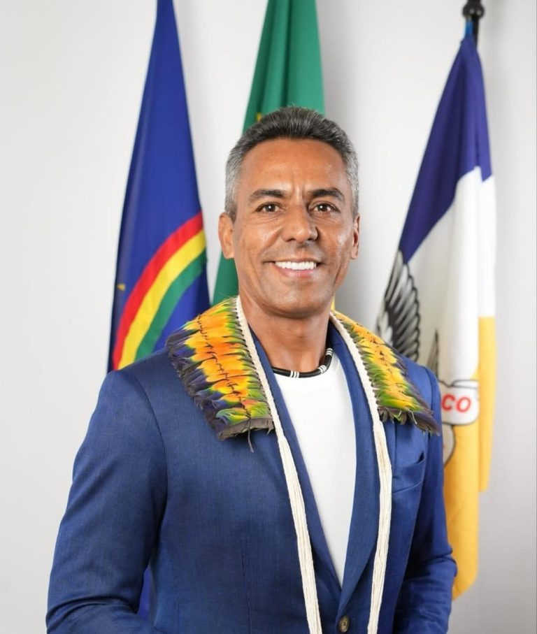 Justiça autoriza Marcos Xukuru a voltar ao cargo de prefeito de Pesqueira