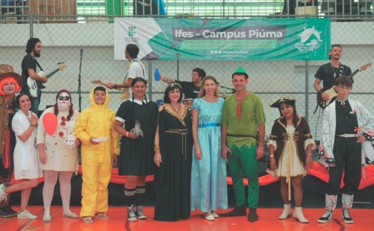 Música e gincana agitam Festa Literária de Piúma