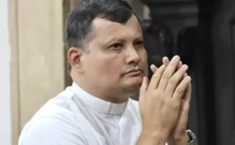 Padre desaparecido em Alagoas é encontrado preso no telhado