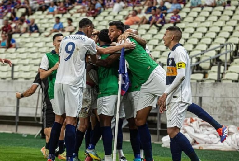 Retrô faz história, despacha o Fortaleza e vai às oitavas da Copa do Brasil