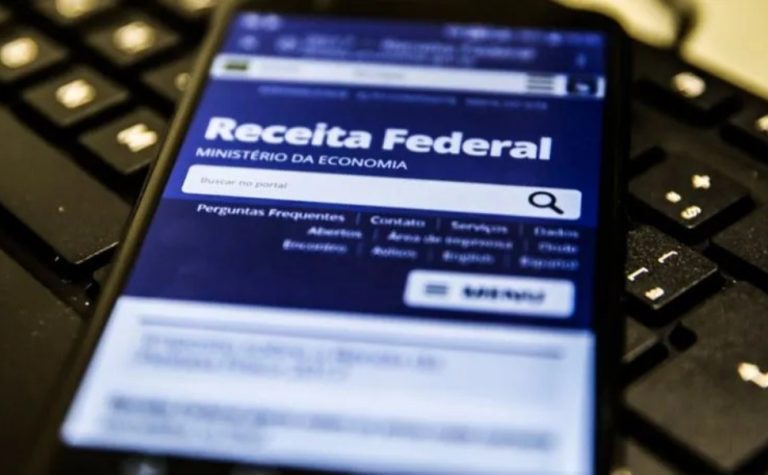 Veja calendário, fila de prioridades e correção da restituição do Imposto de Renda