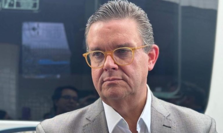 Wolney diz, em Caruaru, que aposentados serão ressarcidos e que CPI pode atrapalhar