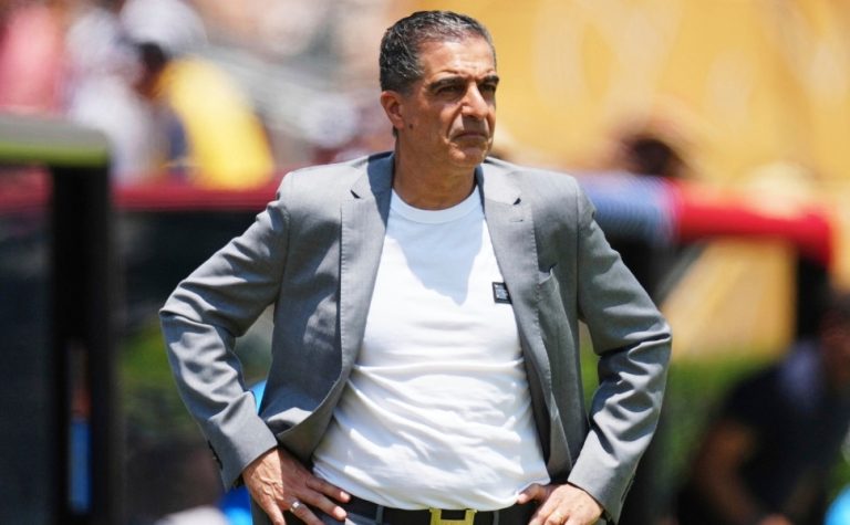 Botafogo anuncia saída de Renato Paiva após eliminação no Mundial de Clubes