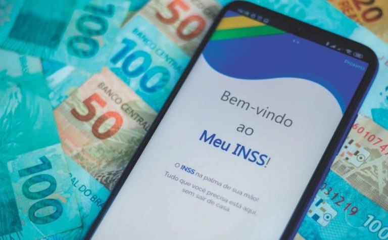Aposentados descobrem agora descontos em contas bancárias