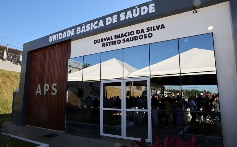 Bairro de Cariacica ganha melhoria nas ruas e nova unidade de saúde