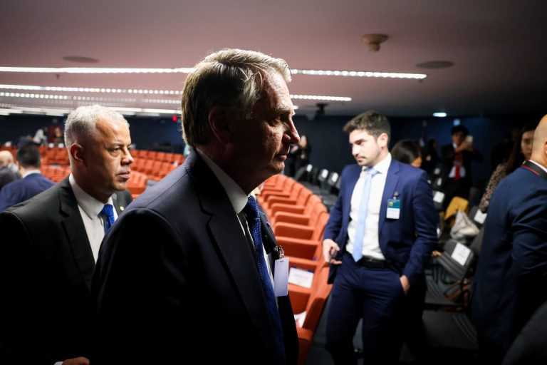 Bolsonaro responderá a perguntas de Moraes pela 1ª vez no caso da trama golpista