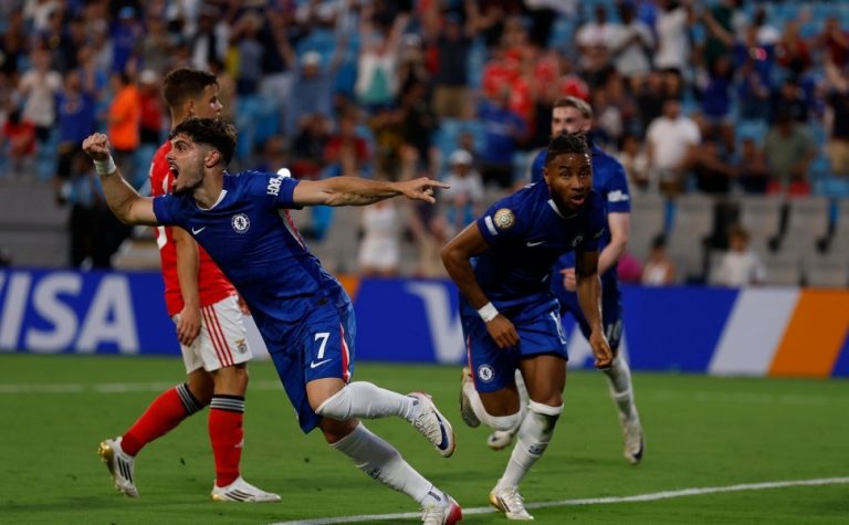 Chelsea goleia Benfica na prorrogação e enfrenta o Palmeiras nas quartas