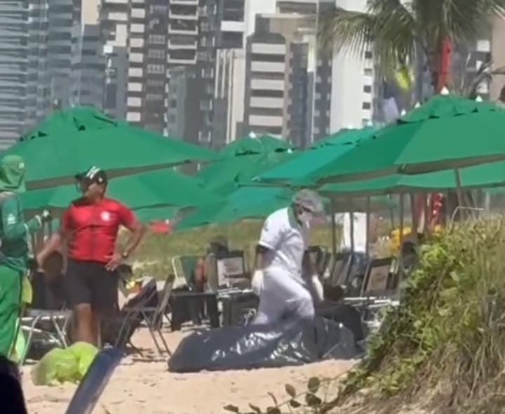 Corpo de homem encontrado boiando no mar da praia de Boa Viagem neste domingo