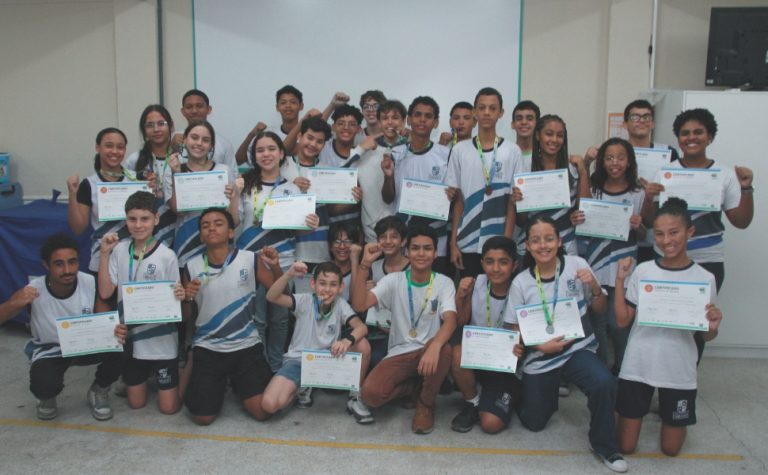 Escola de Cariacica ganha 32 medalhas em Olimpíada sobre educação financeira