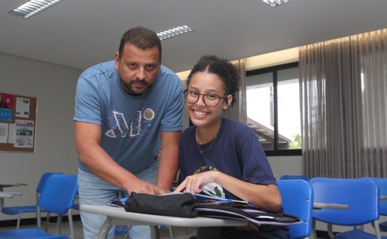 Escolas capixabas criam estratégias para ajudar alunos na preparação para o Enem