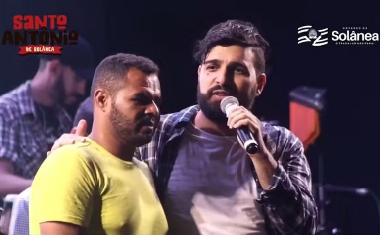 ‘Estou sem dormir’, diz cantor que recebeu suspeito de feminicídio no palco