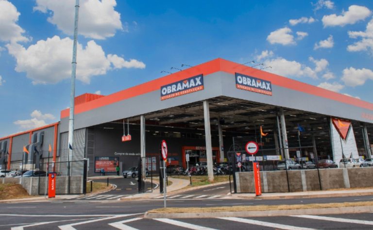 Gigante dos materiais de construção inaugura loja em Cariacica