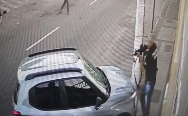 Homem é preso em frente à delegacia enquanto mãe e filha denunciavam agressão no ES