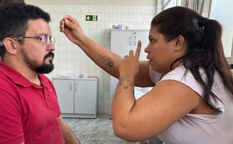 Mais de 130 usuários do SUS recebem óculos gratuitos por programa da Sesa no ES