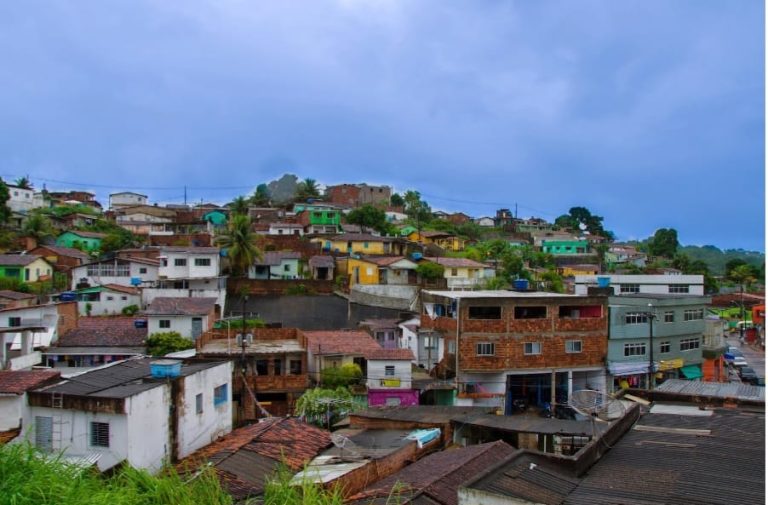 Milhares de moradores de comunidades do Recife receberão títulos de propriedade
