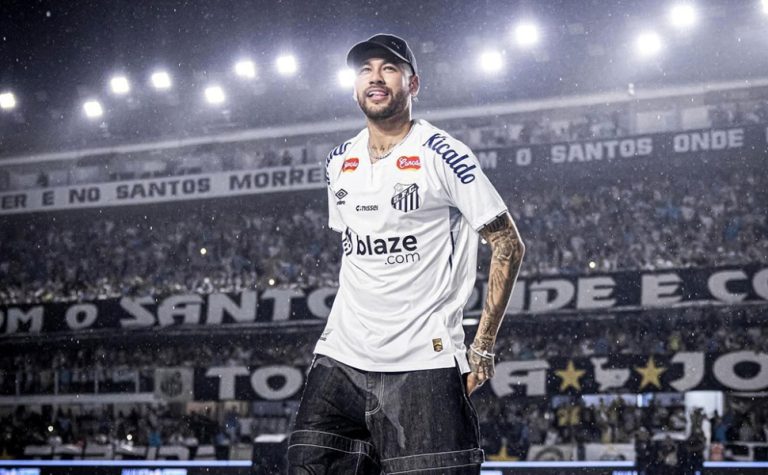 Santos muda proposta e vê avanço pela renovação do contrato do Neymar