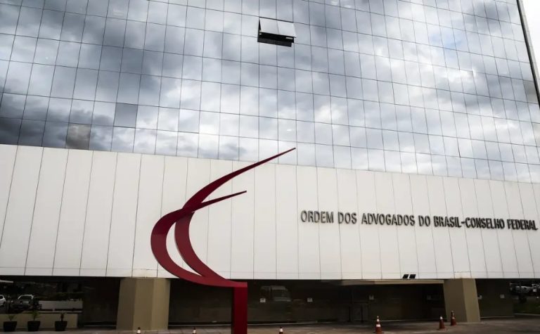 OAB proíbe inscrição de candidatos condenados por crimes raciais