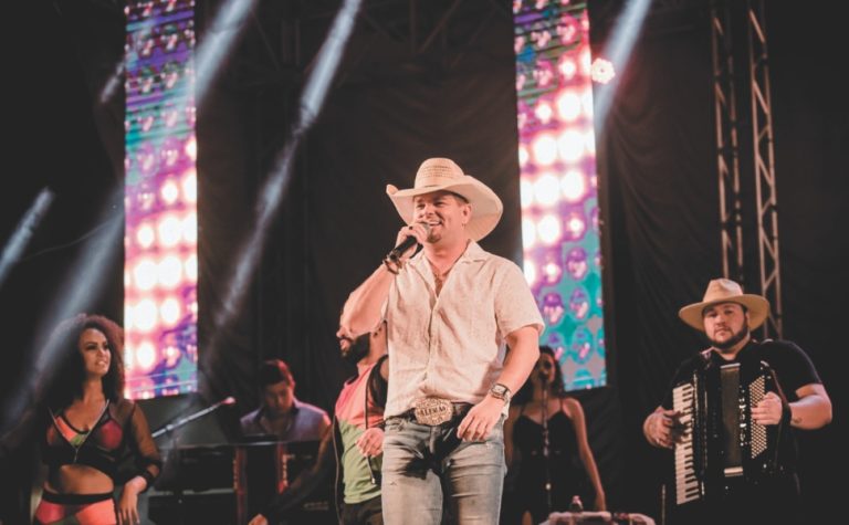 Pagode, sertanejo e DJ vão animar Festa de São Pedro em Vitória