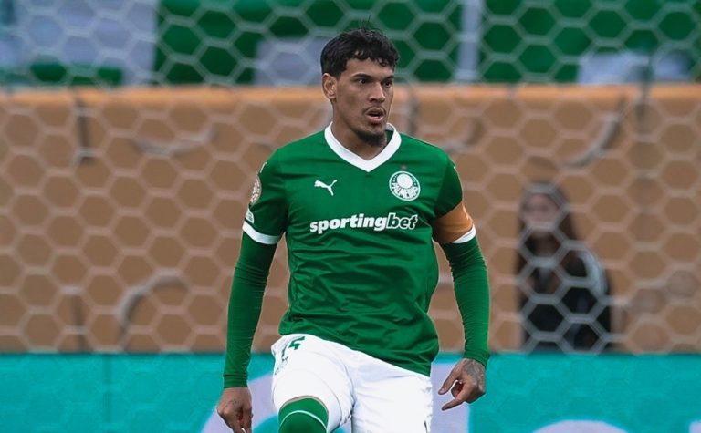 Palmeiras para no goleiro do Porto em jogo sem gols na Copa do Mundo de Clubes