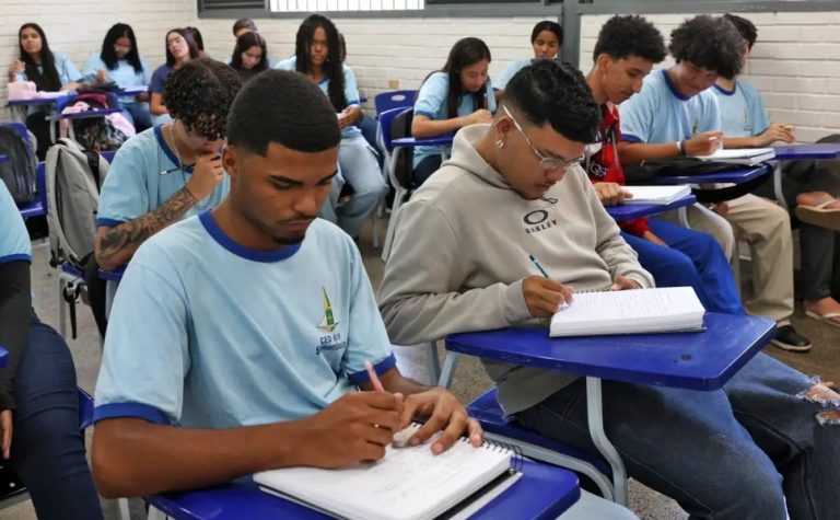 Pé-de-Meia: nascidos em maio e junho recebem hoje parcela de R$ 200