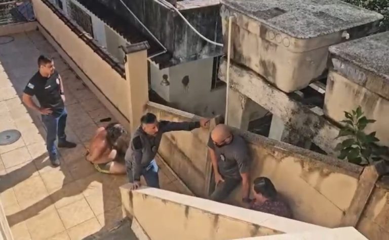Por que filhos mantiveram cadáver do pai em casa por até dois anos no RJ?