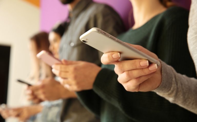 Psiquiatra afirma: “Jovens têm dificuldade de viver a vida real”