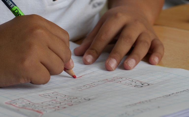Vila Velha quer colocar ar-condicionado em todas as salas de escolas municipais