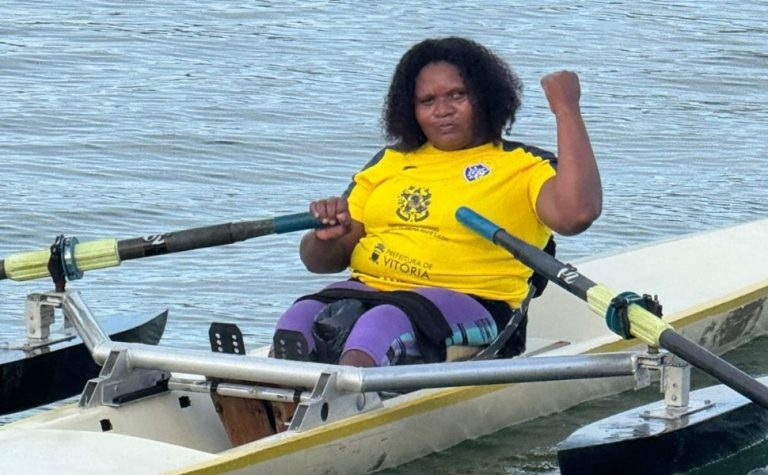 Vitória fatura medalhas de ouro no Estadual de remo paralímpico