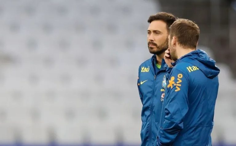 Botafogo notifica CBF para negociar com filho de Ancelotti e mira estilo ofensivo