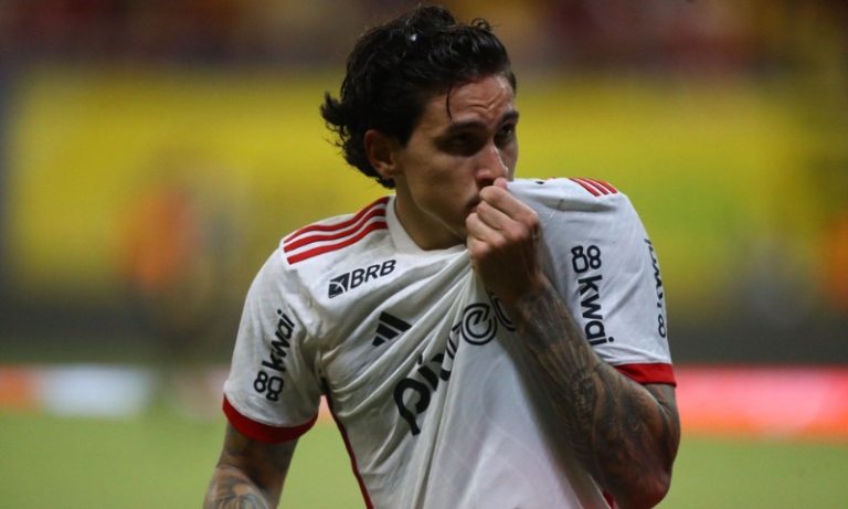 Pedro vê fala de Filipe Luís como agressiva e se explica a elenco do Flamengo