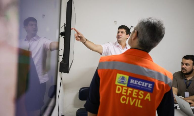 Defesa Civil do Recife reforça monitoramento em áreas de morro após chuvas intensas