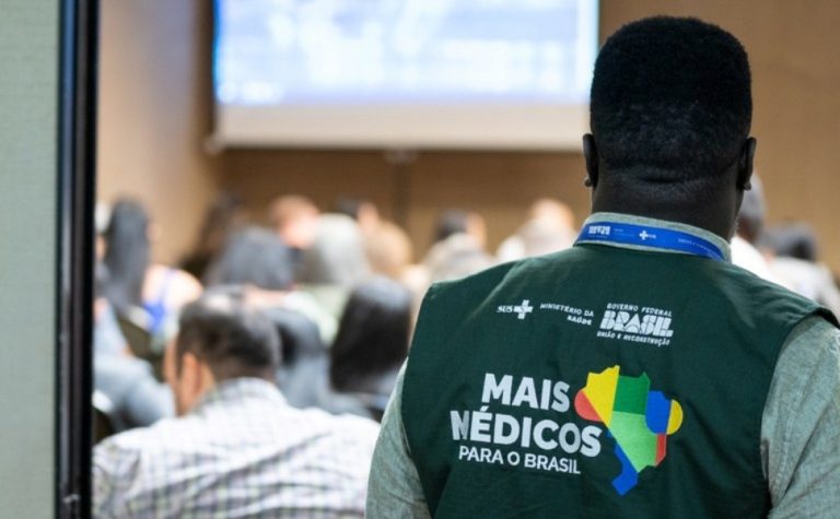 ES recebe 80 novos profissionais do Mais Médicos