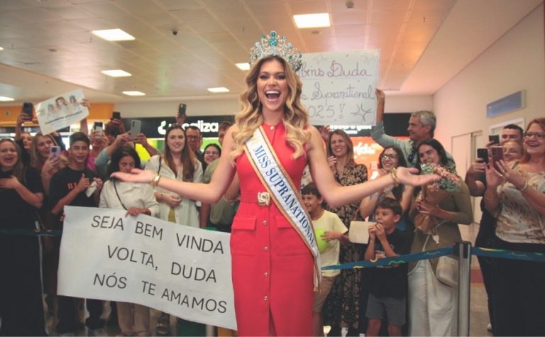 Eleita a mais bonita do mundo, capixaba dá recado para meninas que se acham feias