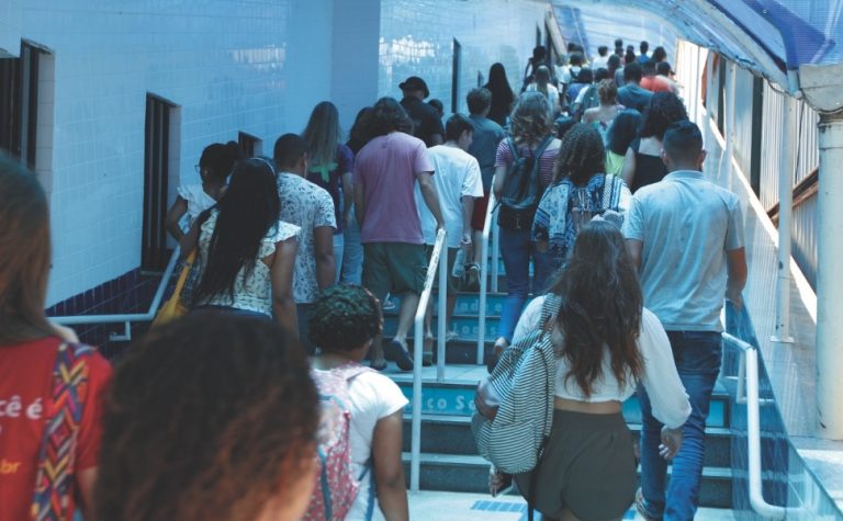 Estatal de Minas Gerais abre vagas de concurso em todos os municípios do ES