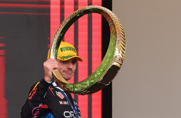 F1: Verstappen enterra rumores e confirma permanência na Red Bull para 2026