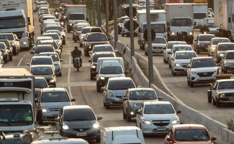 Governo estuda acabar com obrigação de autoescola para carteira de motorista