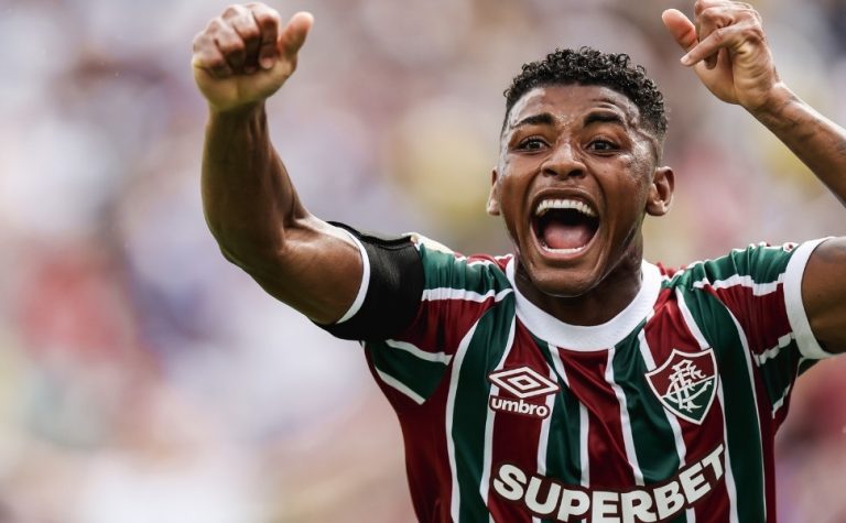 Hércules revela momentos difíceis no Fluminense e celebra vaga na semi do Mundial
