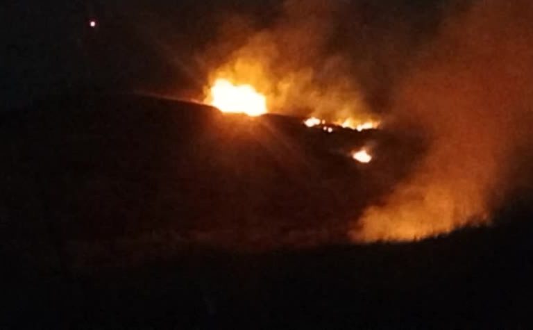 Incêndio atinge torre de telefone no Sul do ES