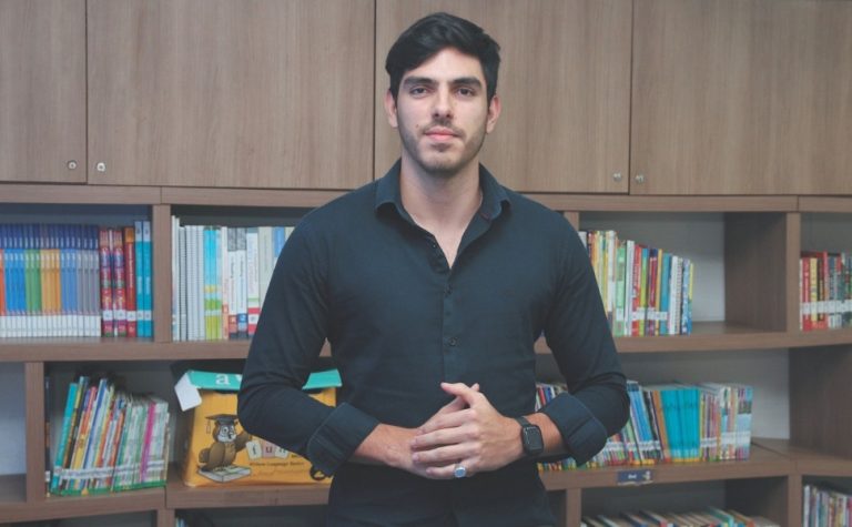 “Inteligência artificial deve ser usada para potencializar os estudos”