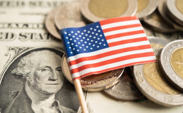 Lei de Trump impõe ‘taxa de integridade’ para quem quiser visitar os EUA
