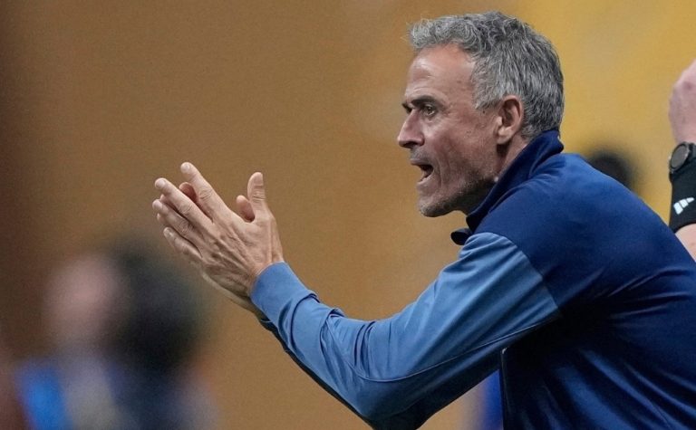 Luis Enrique evita falar sobre reencontro do PSG com Mbappé: ‘Faz parte do passado’