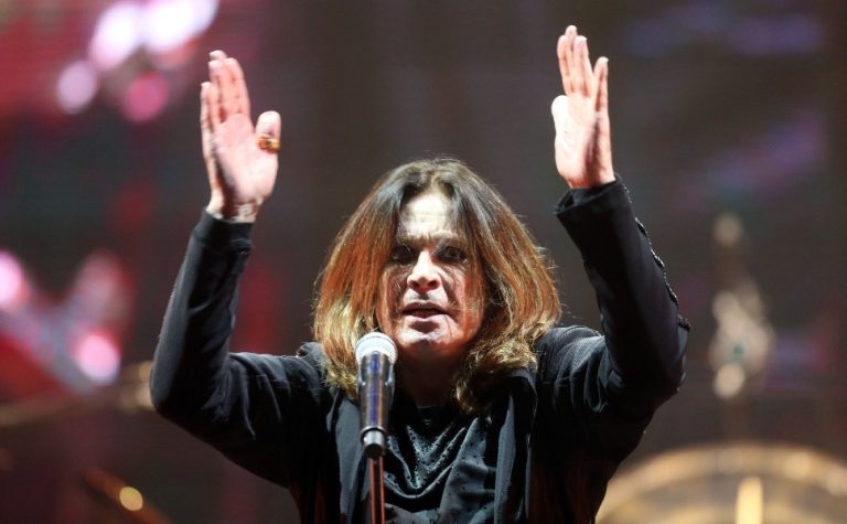 Morre Ozzy Osbourne, ex-vocalista do Black Sabbath, aos 76 anos