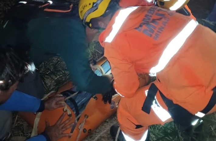 Mulher morre após sofrer queda em prática de rapel no Sul de Minas